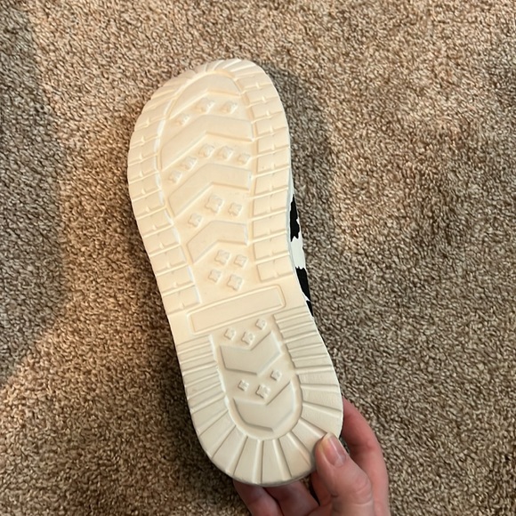 Cow print gypsy jazz shoes - Picture 2 of 2